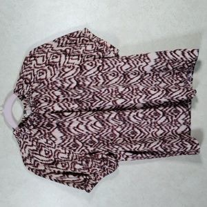 2/$10 05114 THML tan, brown & black print short sleeve blouse L